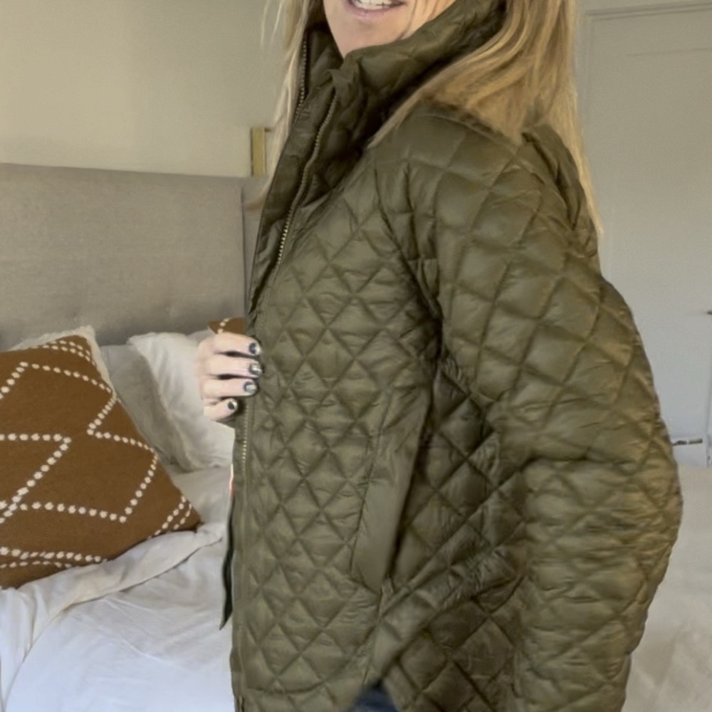 Athleta whisper featherless Olive Green jacket - Picture 7 of 8